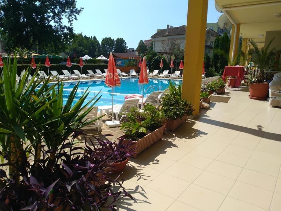 Blue Summer Sunny Beach Exterior photo