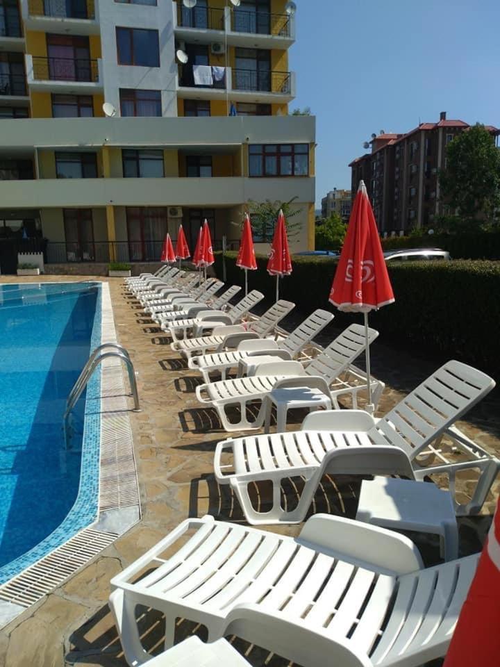 Blue Summer Sunny Beach Exterior photo